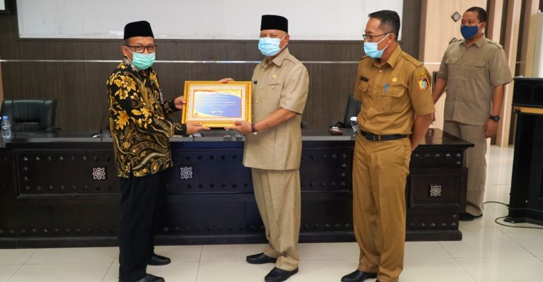 Bupati Lotim