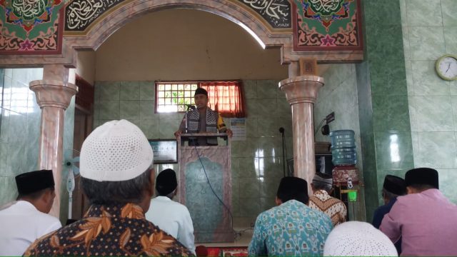Da'i Kamtibmas Polres Lobar Menjadi Khotib Shalat Jumat