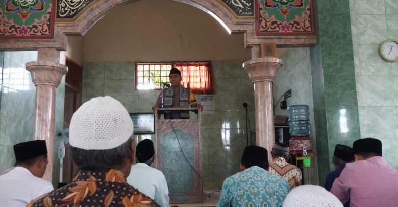 Da'i Kamtibmas Polres Lobar Menjadi Khotib Shalat Jumat