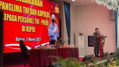 Panglima TNI dan Kapolri Tinjau Vaksinasi Anggota