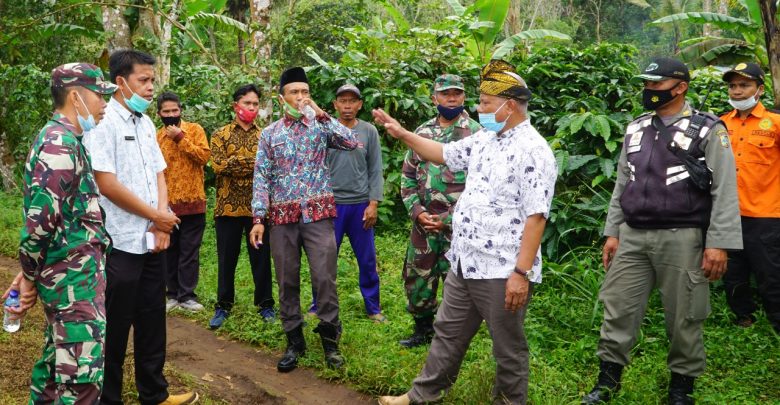 Bupati Lombok Timur