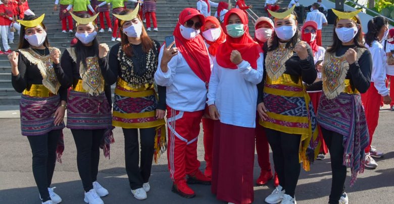 Hj.Niken Saptarini Widyawati, Ajak Masyarakat Rutin Senam Jantung Sehat