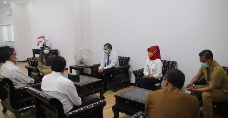 Dr. Hj. Siti Rohmi Djalilah