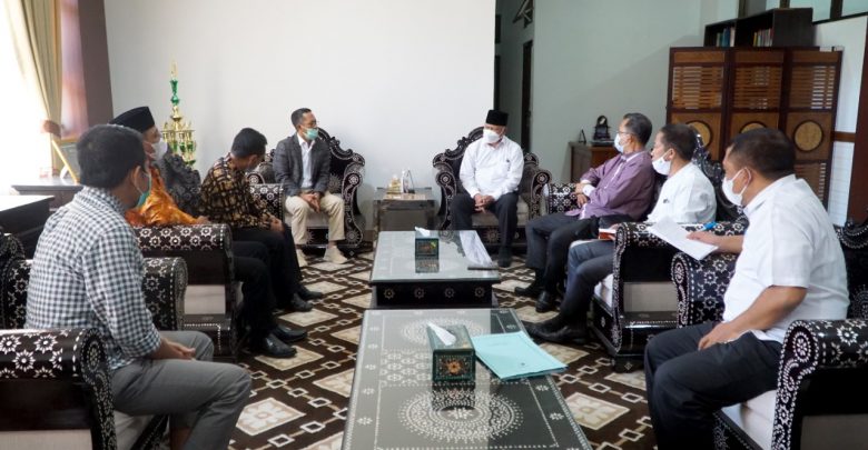 Bupati Lotim Terima Kunjungan Kerja Komisi Informasi NTB