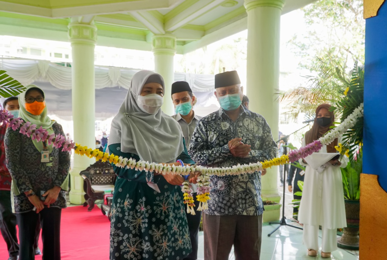 Benda Sejarah Purbakala NTB Di Kampus Universitas Hamzanwadi Pancor.