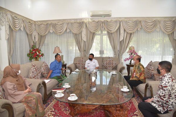 Gubernur NTB Terima Silaturrahmi Kepala OJK Baru