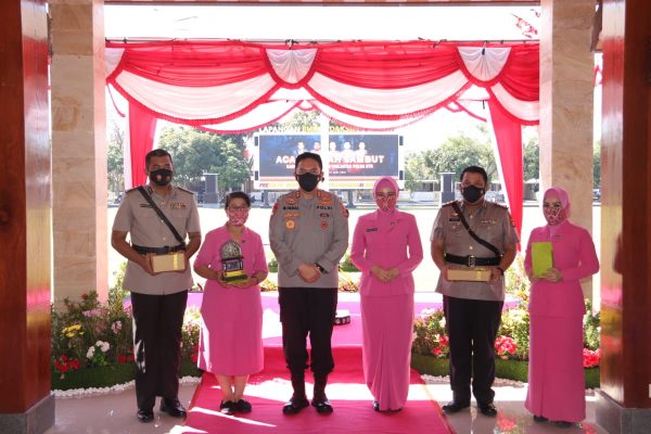 Tiga Pejabat Utama Pisah-Sambut, ini Pesan Kapolda NTB