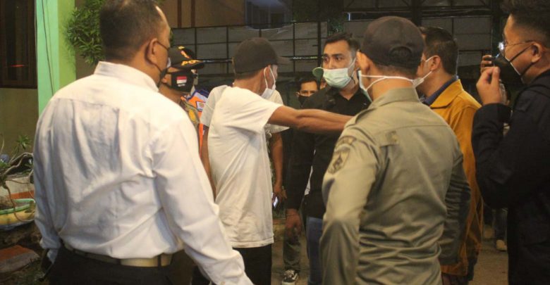 Oknum Mengaku ASN Adu Mulut dengan Petugas saat Operasi Yustisi