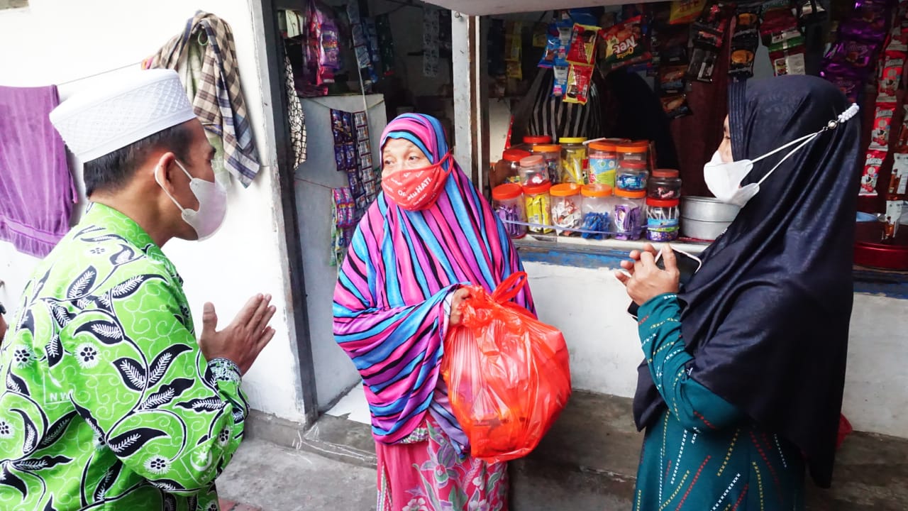 NWDI Kota Mataram Bagikan 2.000 Paket Daging Qurban