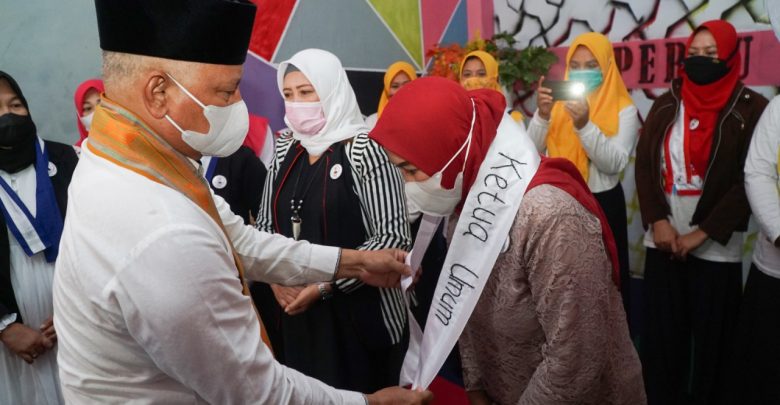 Bupati Lotim Hadiri Pelantikan Pengurus Lembaga Persatuan Perempuan