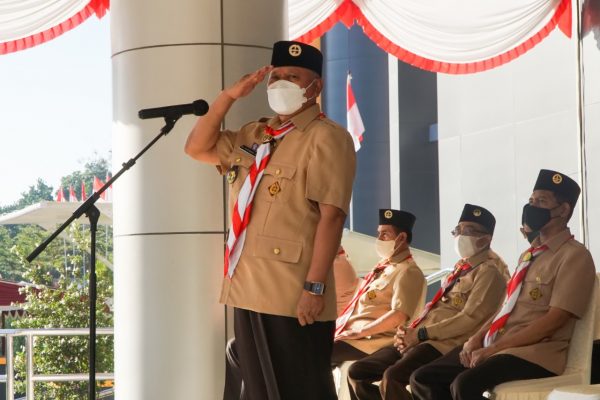 Bupati Lotim Sebagai Inspektur Upacara Peringatan Hari Pramuka ke-60