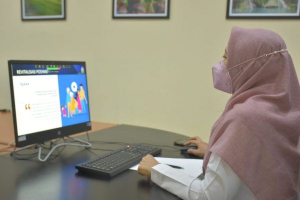 Wakil Gubernur NTB, Cegah Stunting Melalui Posyandu Keluarga