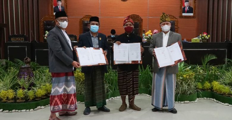 Pemda dan DPRD Lotim Tandatangani Nota Kesepakatan Perubahan KUA dan PPAS APBD
