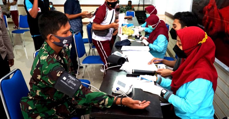 Peringati HUT Lotim ke 126, Pemkab Mengadakan Donor Darah Massal