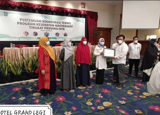 Pemkab Lotim Raih Penghargaan Promosi Kesehatan Terbaik 2020/2021