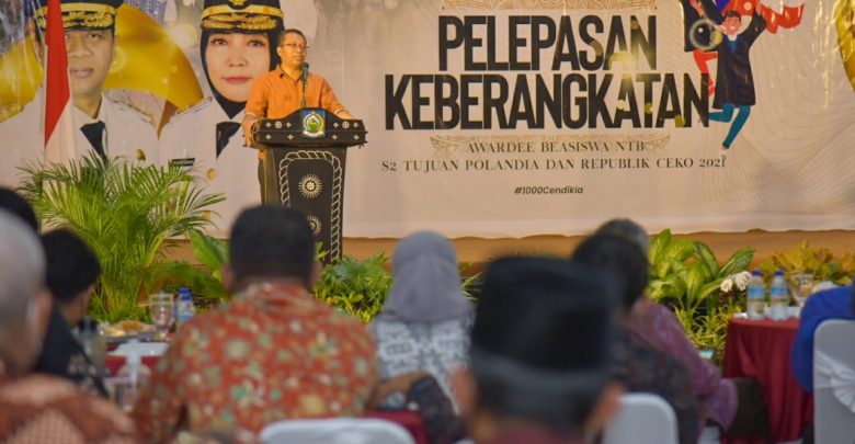 Gubernur, Belajar ke Luar Negeri, Kesempatan Membuka Cakrawala Perubahan