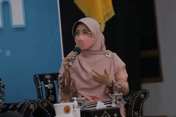 Ketua TP PKK NTB, Perkuat Peran Orang Tua Bagi Pendidikan Remaja