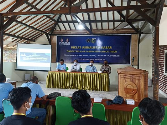 Diklat Jurnalistik Dasar Tingkat Pelajar Digelar PWI Lotim