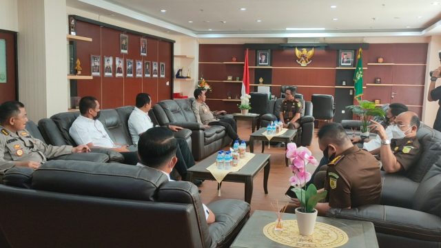 Mengawali Tugasnya, Kapolda NTB Irjen Pol Djoko Berkunjung Ke Kejati NTB