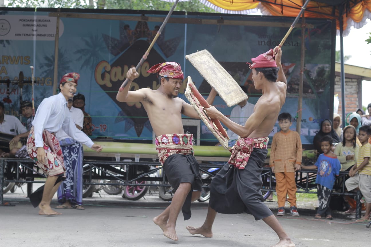 Dusun Gunung Agung Desa Pringgarata masih pegang teguh Tradisi Suku Sasak