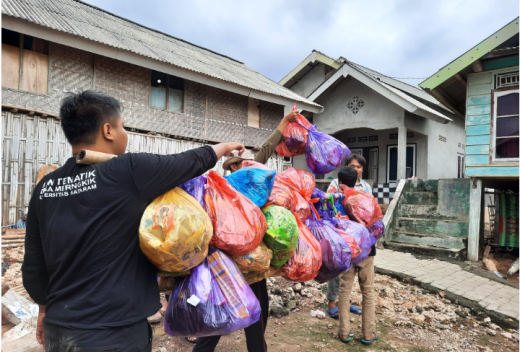 Mahasiswa KKN Tematik Unram Buat Program Zero Waste di Pulau Maringkik