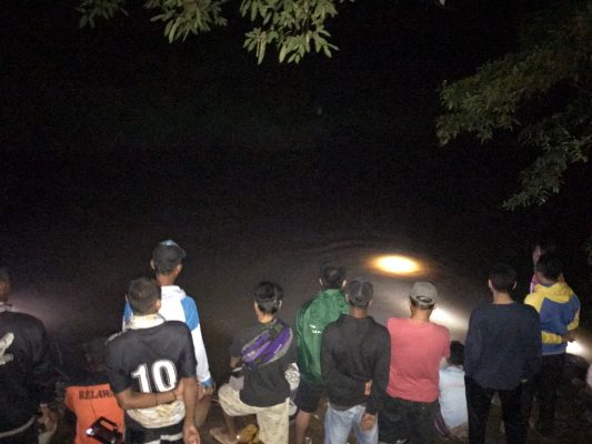 Mandi Bersama 3 Temannya Di Sungai, Seorang Bocah Tenggelam