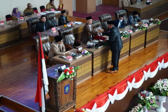 Laporan Banggar DPRD Loteng Tentang Pertanggungjawaban Pelaksana APBD 2021