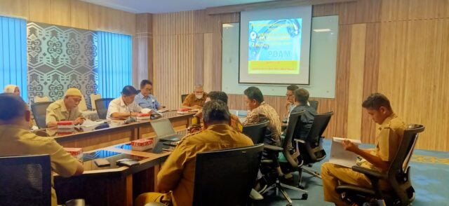 PDAM Loteng Uji Publik Ranperda Perubahan Status*