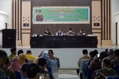 Kajati NTB Mengisi Acara Stadium General di Lombok Timur