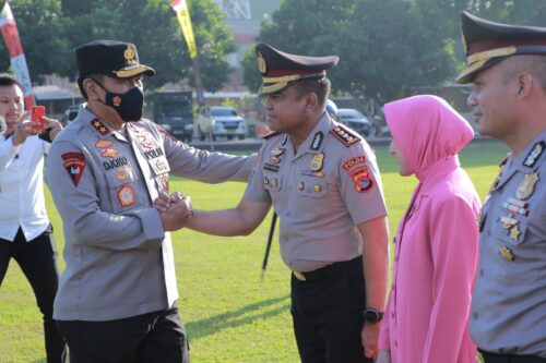 Upacara Kenaikan Pangkat Ratusan Personel Polri dan PNS Polri