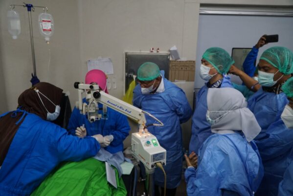 Bupati Berterimakasih atas Bhakti Sosial RS Mata Prov. NTB dan BCA