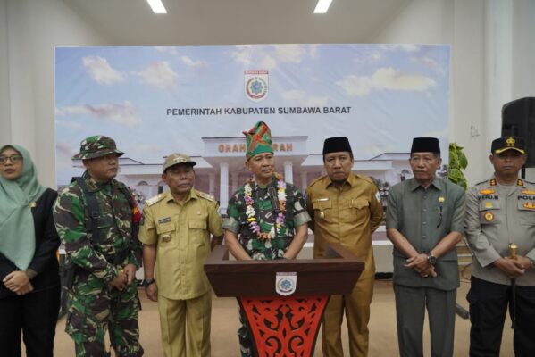 Pembukaan TMMD KE-114 Tahun 2022 di KSB, Dihadiri Danrem 162/WB