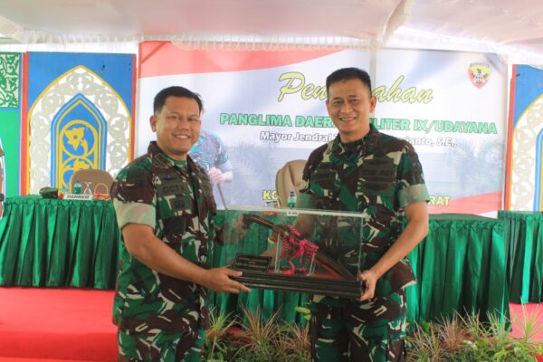 Kunjungan Kerja Pangdam lX/Udayana ke Makodim 1628/SB