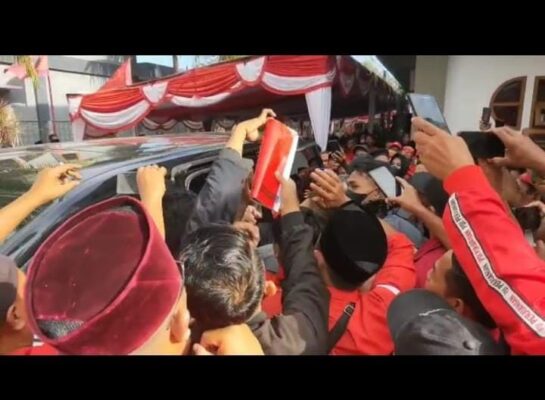 Puan Maharani ke Lombok BEM Unram Todongkan Kajian
