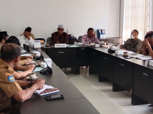 DPRD Semprot Pejabat Pemda Lotim Saat Rapat KUA PPAS APBD Perubahan
