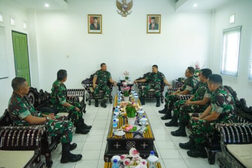 Danrem 162/WB Terima Kunjungan Kerja Komandan Pusat Teritorial TNI Angkatan Darat