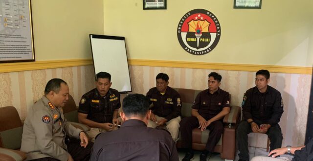 Kunjungan Kapenrem 162/WB ke Kabid Humas Polda NTB Perkuat Sinergitas