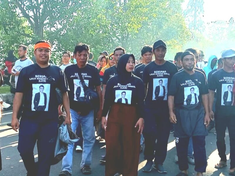 Ratusan Relawan Lalu Ahmad Ismail Padati Jalan Sehat PTAM Giri Menang