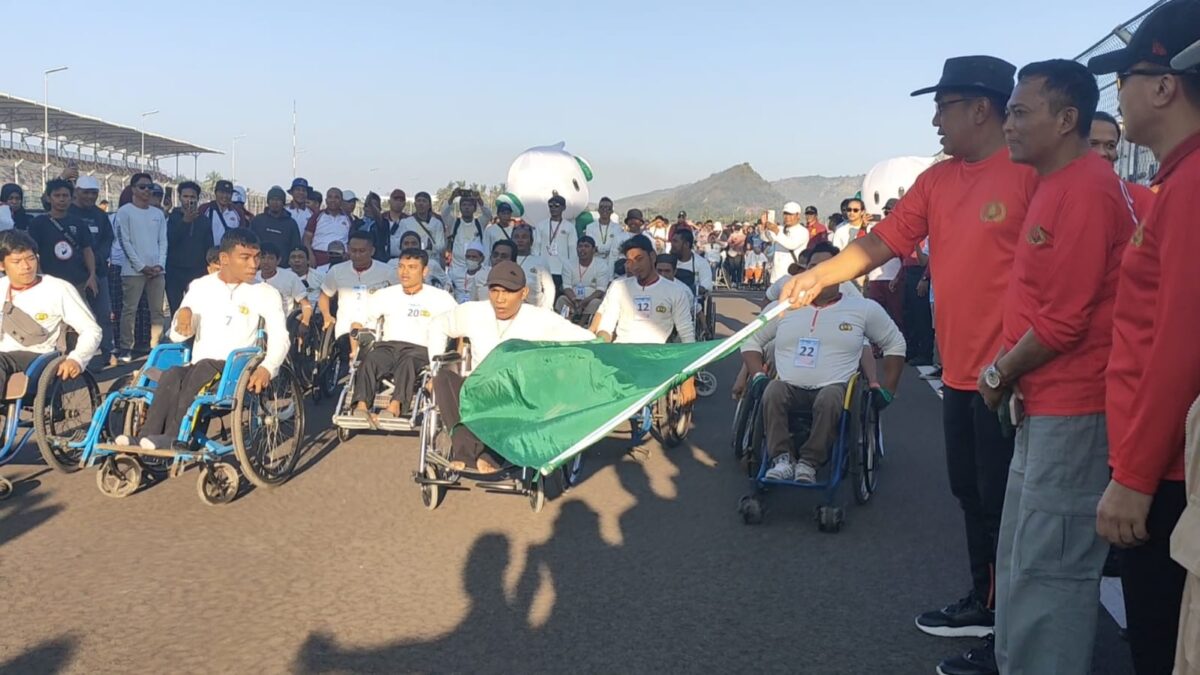 Fun Run Difabel di Mandalika International Circuit HUT Bhayangkara ke 77