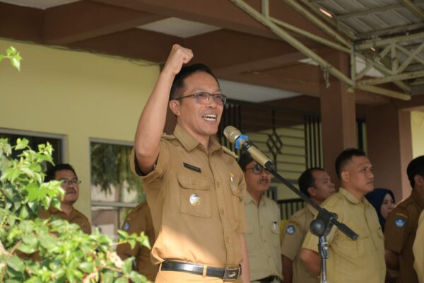 Pj Bupati Lotim Ajak Siswa SMAN 1 Masbagik Menggunakan Hak Pilihnya