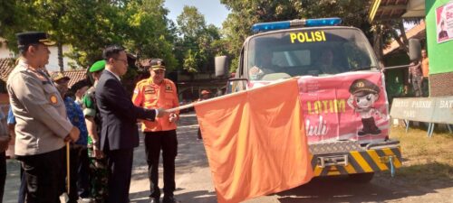 Penjabat Bupati Lotim Lepas Pengiriman Bantuan Air Bersih