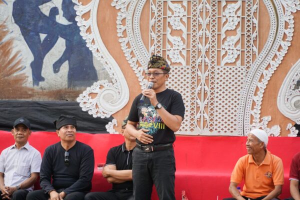 Pj Bupati Lotim Hadiri Masbagik Festival Vlll di Lapangan Gelanggang