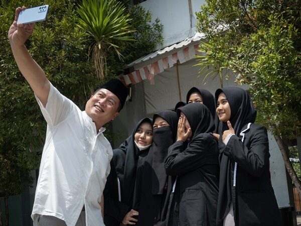 Lalu Muhamad Iqbal Sedang Ramai Diperbincangkan Mahasiswa Indonesia di Turki