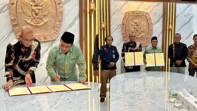 Penanandatanganan MoU KPU RI dengan Universitas Islam Negeri Mataram
