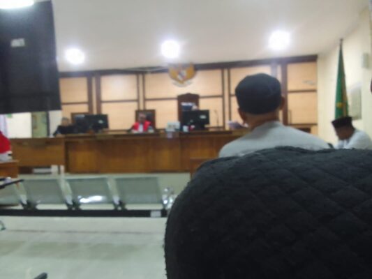 Penjara Setahun dan Denda 12 Juta Menanti Kades Kembang Kuning