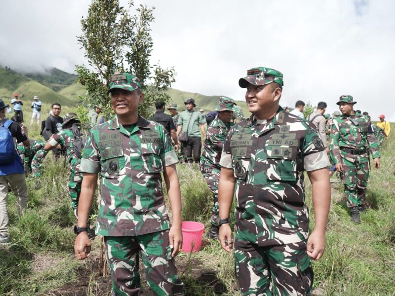 Korem 162/WB Bersama Rakyat Bersatu Dengan Alam untuk NKRI