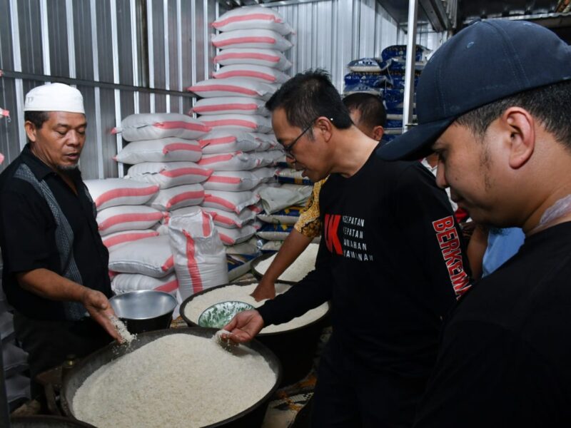 Pj Bupati Lotim Pastikan Pasokan dan Stabilitas Harga Kebutuhan Pokok
