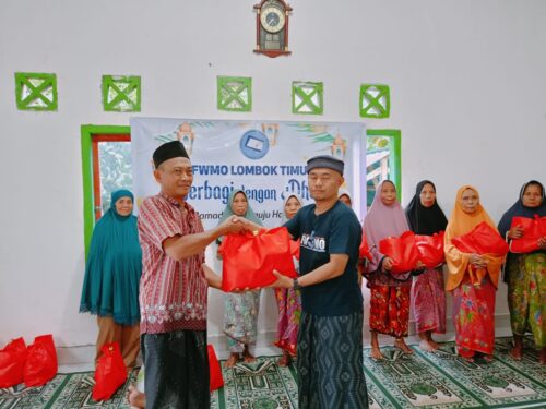 FWMO Lotim Berbagi Puluhan Paket Ramadhan‎