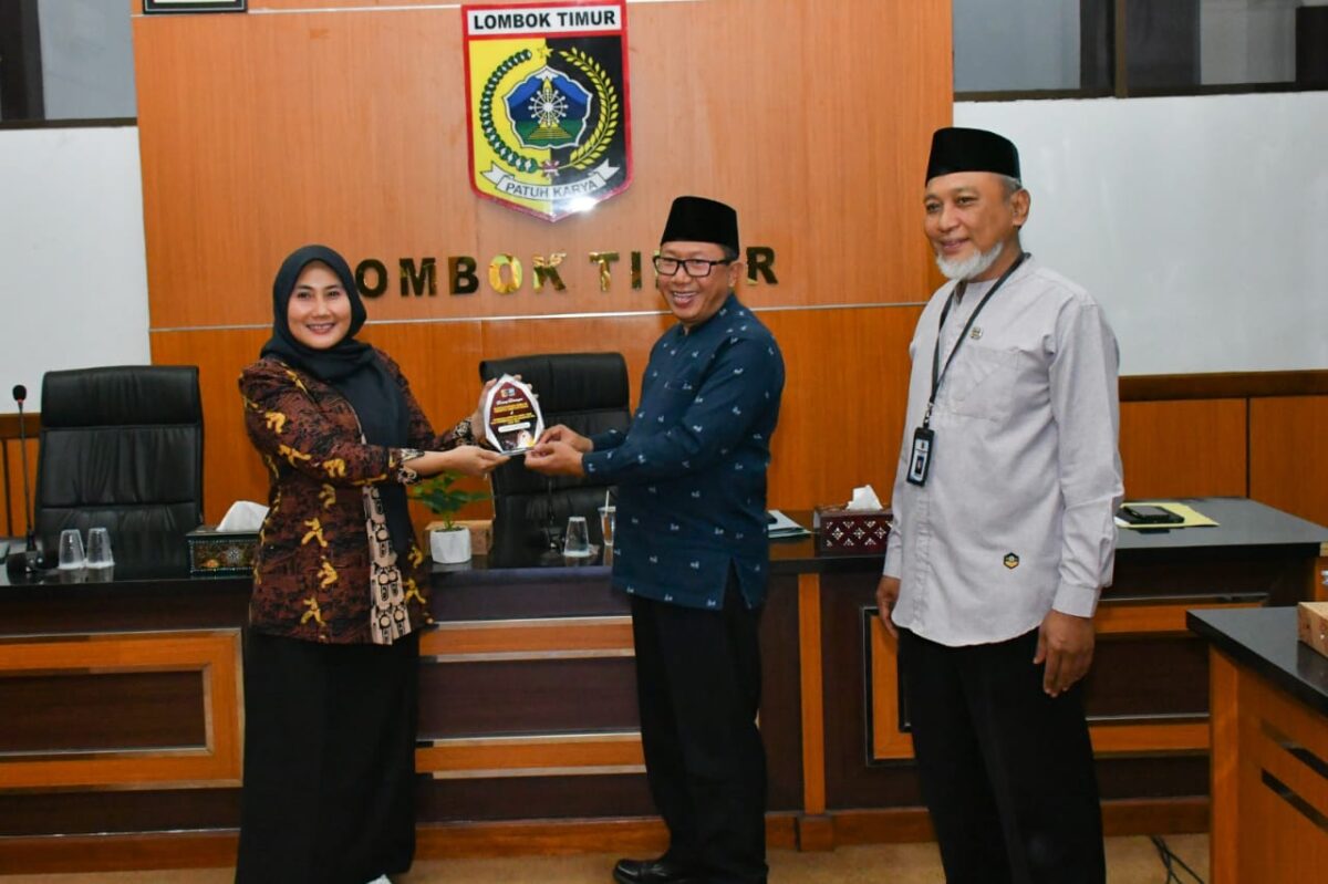 Pj Sekda Lotim Terima Kunker Dukcapil Kabupaten Serang Banten