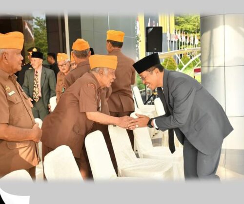 Pemda Lotim Gelar Upacara Peringatan Hari Pahlawan ke 79